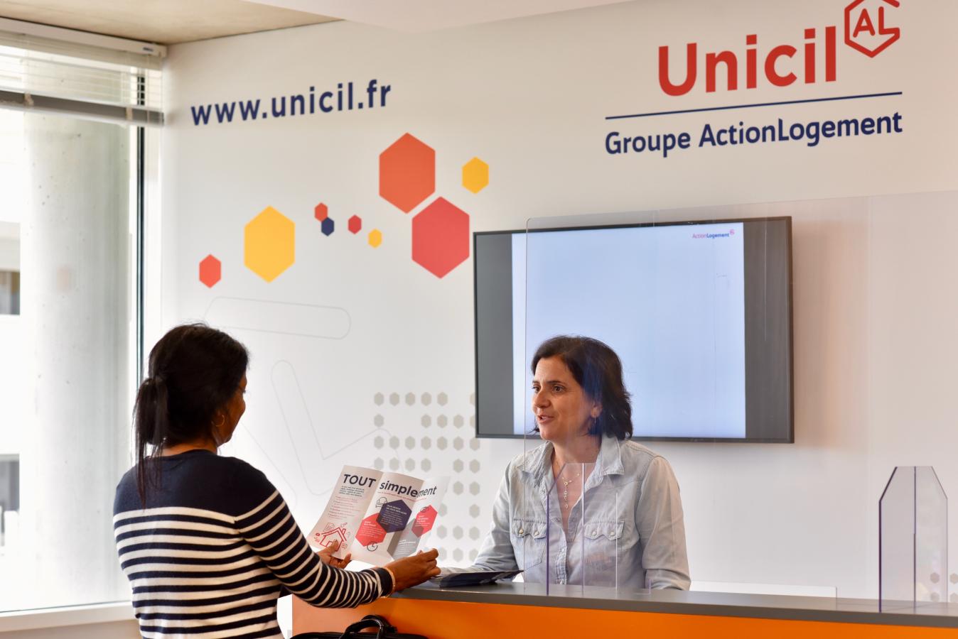 Unicil chat bot live chat apenday